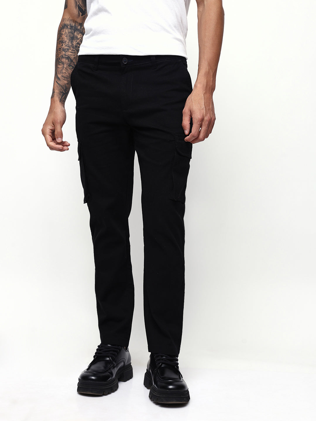 Men's Solid Cotton Relaxed Fit Cargo Trousers