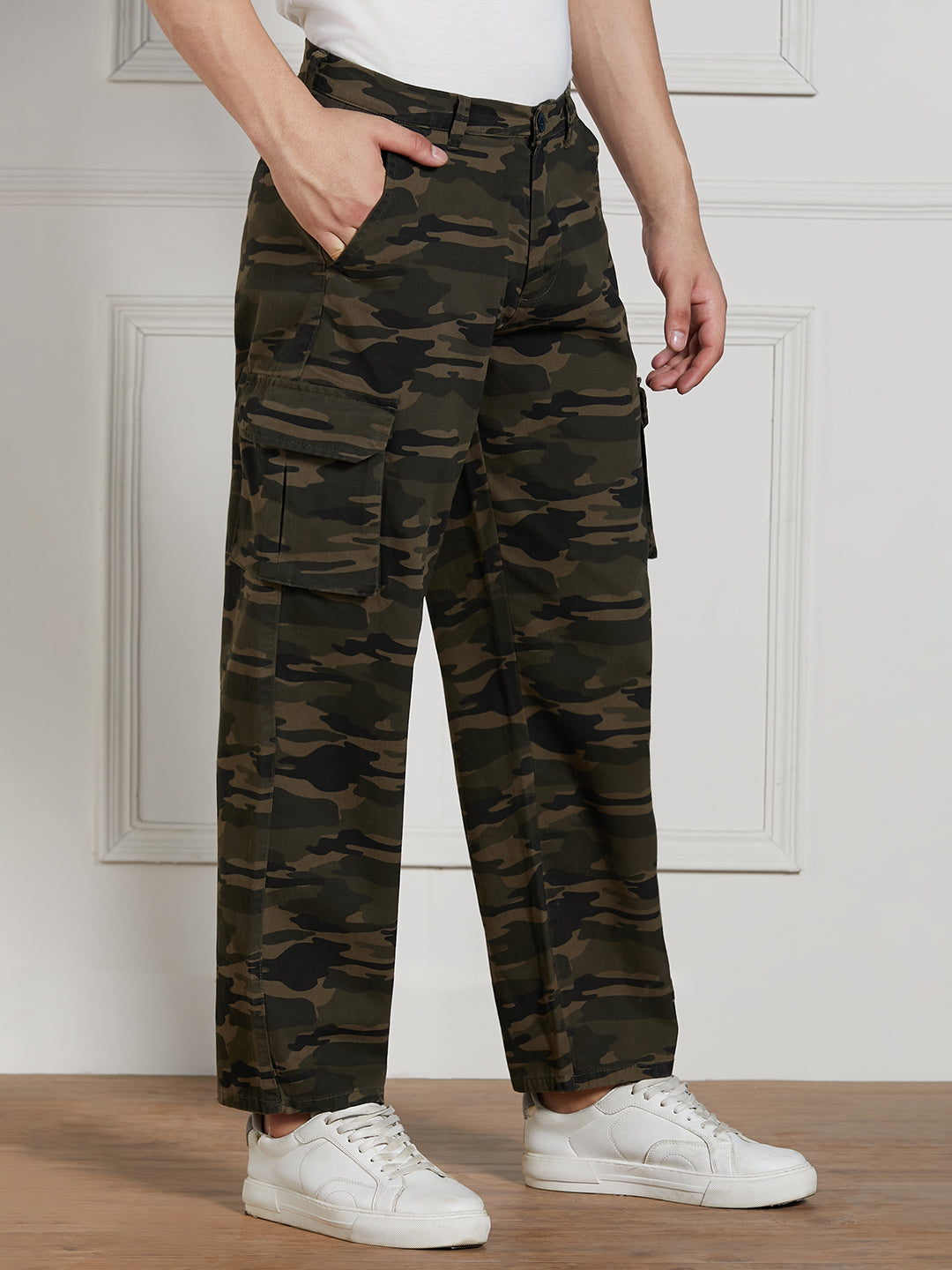 Dennis Lingo Men Olive Cotton Lycra Camouflage Stretchable Relaxed fit Cargo Trousers