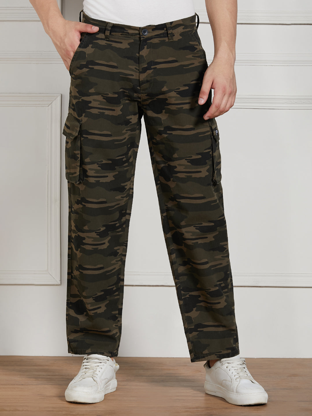 Dennis Lingo Men Olive Cotton Lycra Camouflage Stretchable Relaxed fit Cargo Trousers