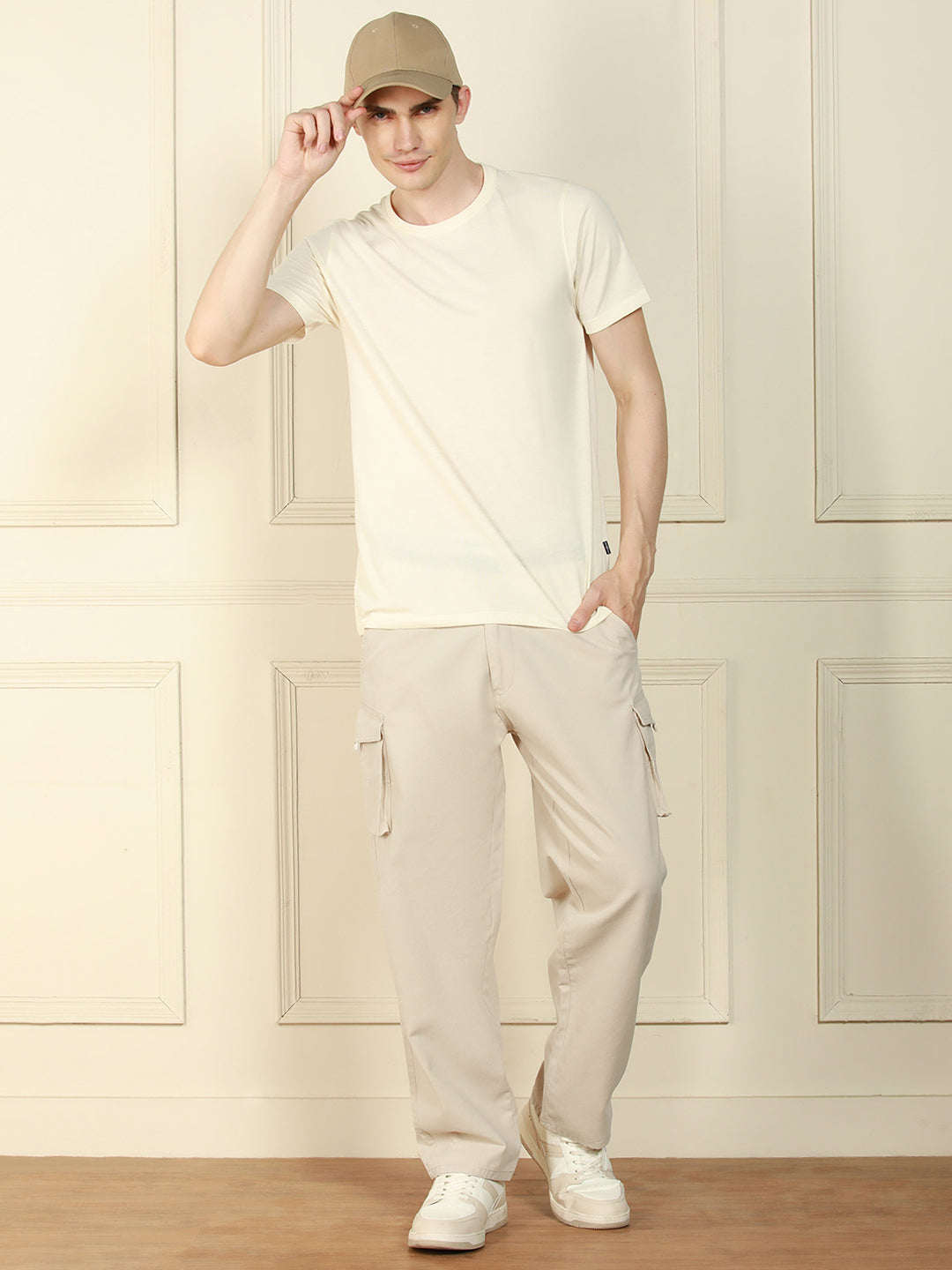Men's cream Relaxed Fit Solid Cotton Lycra Stretchable Trousers