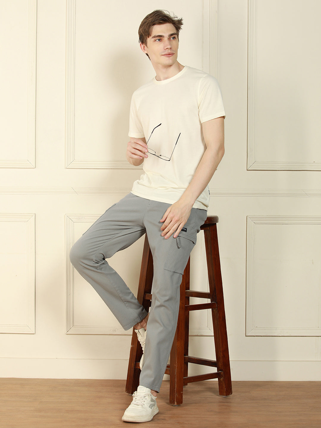 Men's Mid Grey Relaxed Fit Solid Cotton Lycra Stretchable Trousers