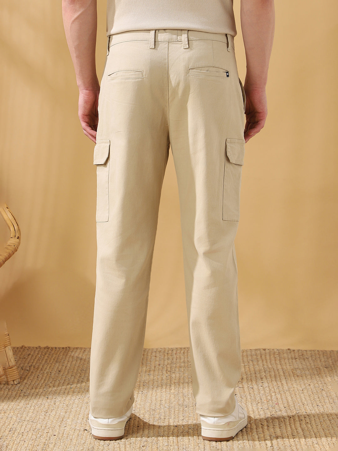 Men Solid Straight Fit Cargo Trousers