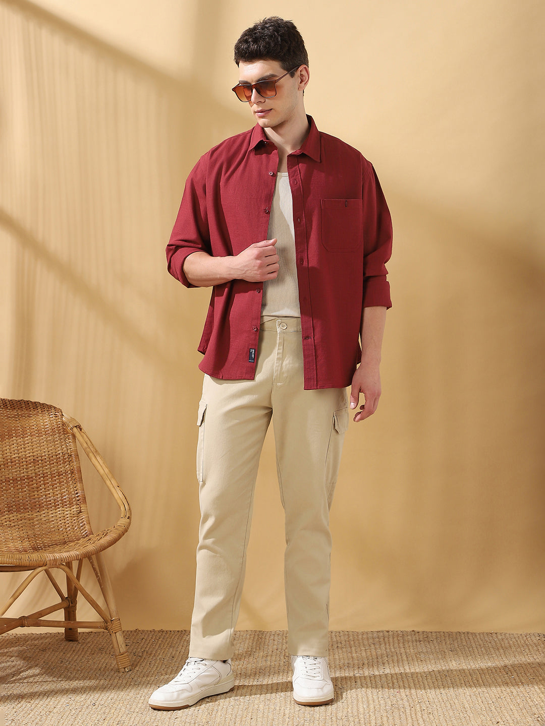 Men Solid Straight Fit Cargo Trousers