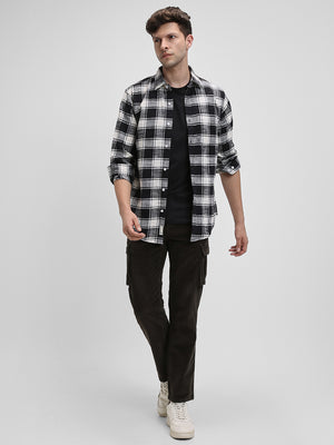 Men's Olive Solid Casual Trouser