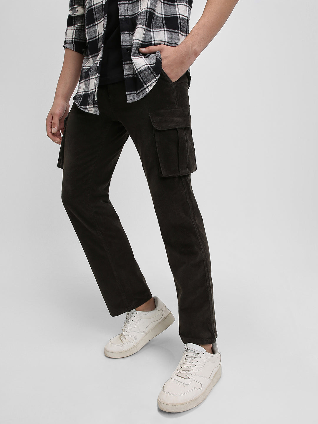 Men's Olive Solid Casual Trouser