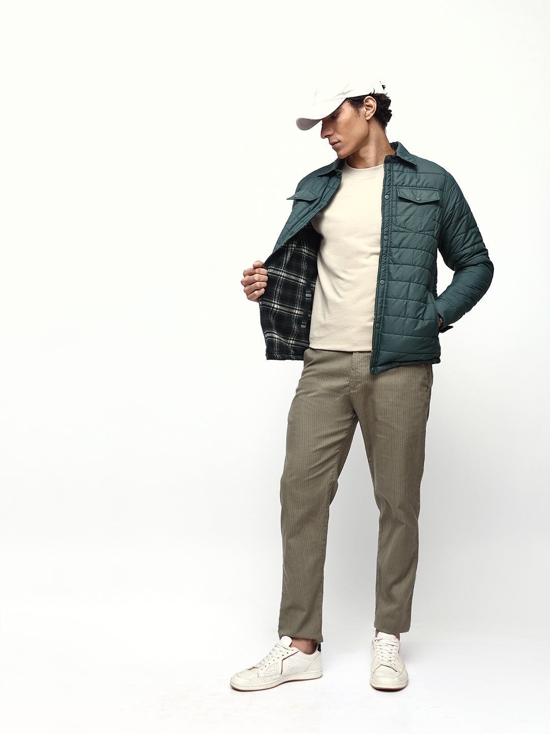 Men's Flannel Checks Spread Collar Full Sleeves Reversible Puffer Jacket
