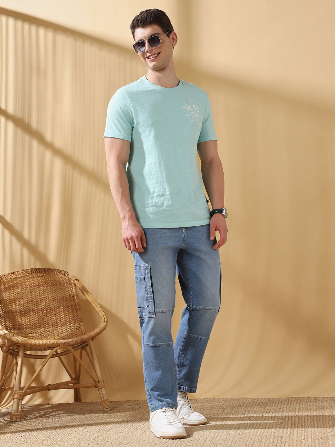 Men's Relaxed Fit Mid-Rise Stretchable Cargo Jeans