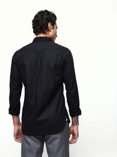 Men's Solid Spread Collar Full Sleeves Regular Fit Casual Shirt