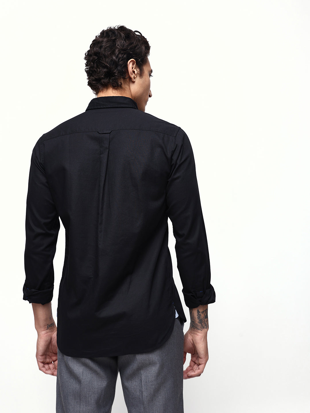 Men's Solid Spread Collar Full Sleeves Regular Fit Casual Shirt