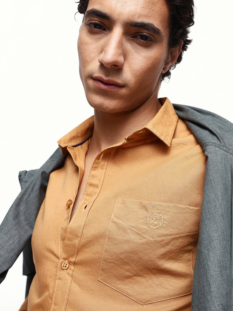 Men's Solid Spread Collar Full Sleeves Regular Fit Casual Shirt
