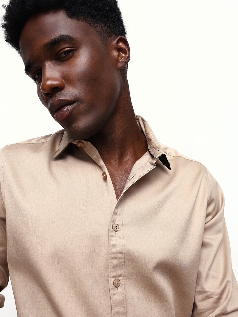 Men's Solid Spread Collar Full Sleeves Regular Fit Casual Shirt