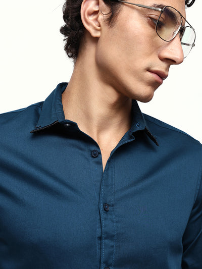 Men's Solid Spread Collar Full Sleeves Regular Fit Casual Shirt
