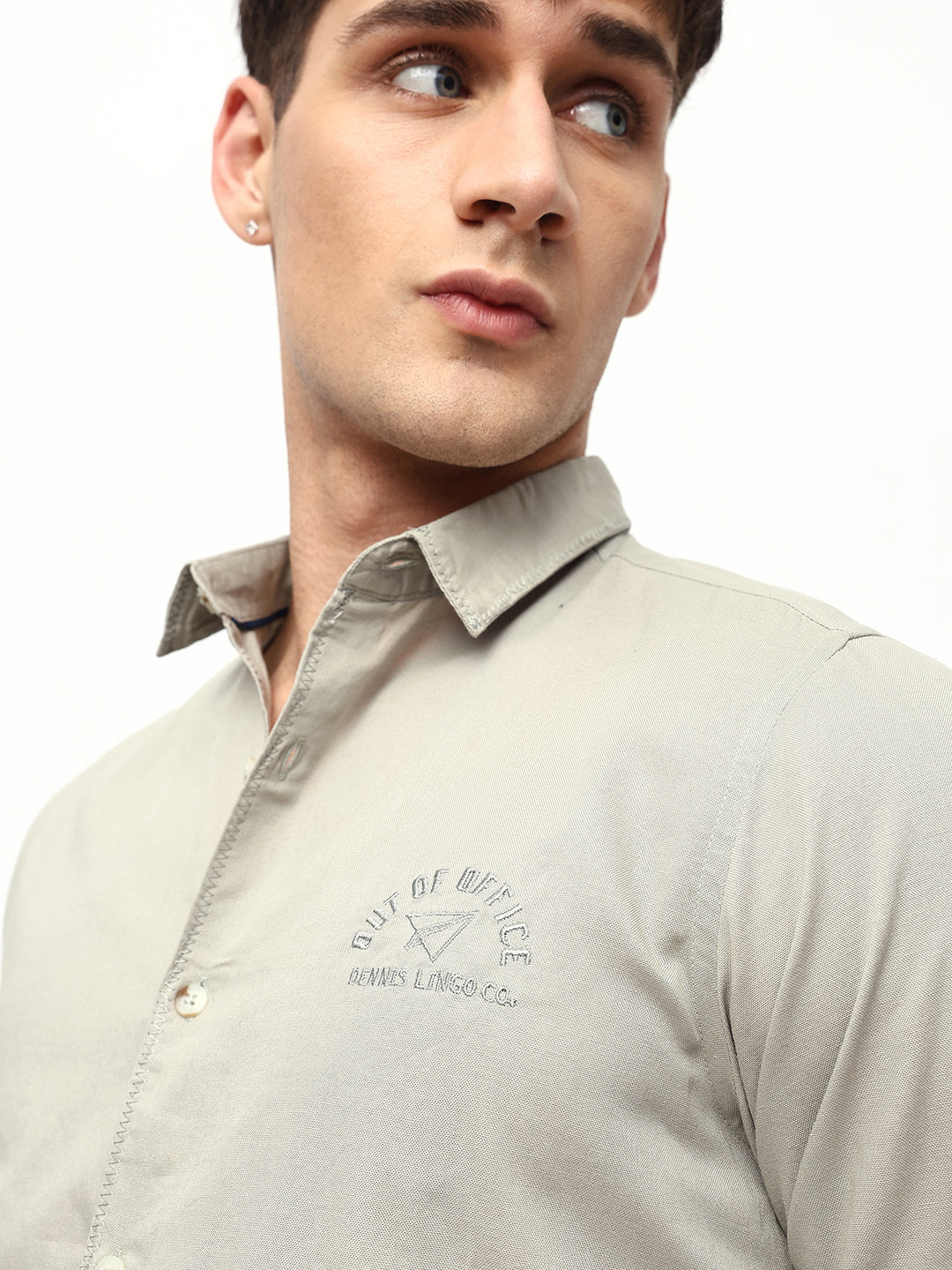 Men's Solid Embroidered Regular Fit Full Sleeves Shirt
