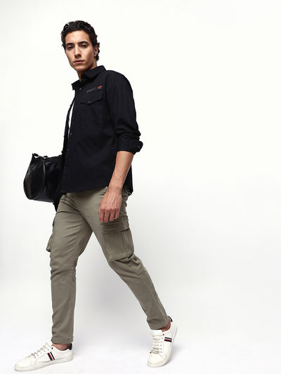 Men's Solid Spread Collar Full Sleeves Relaxed Fit Casual Shirt