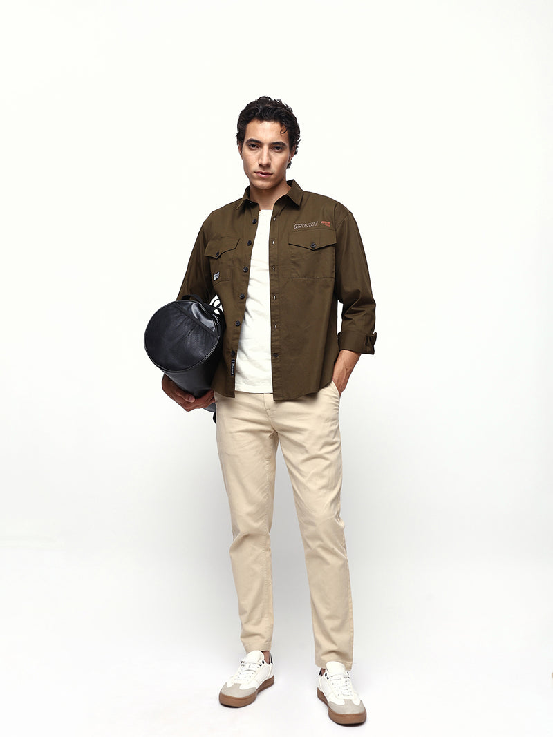 Men's Solid Spread Collar Full Sleeves Relaxed Fit Casual Shirt