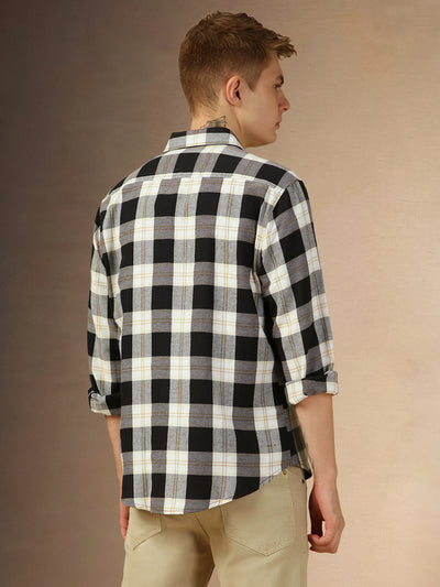 Men's Black Checks Spread Collar Full Sleeves Relaxed Fit Shirt