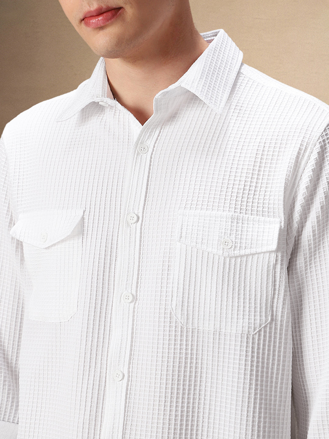 Men's White Solid Textured Spread Collar Full Sleeves Casual Shirt