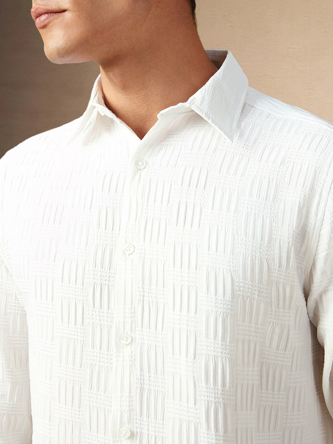 Men's White Textured Spread Collar Full Sleeves Casual Shirt