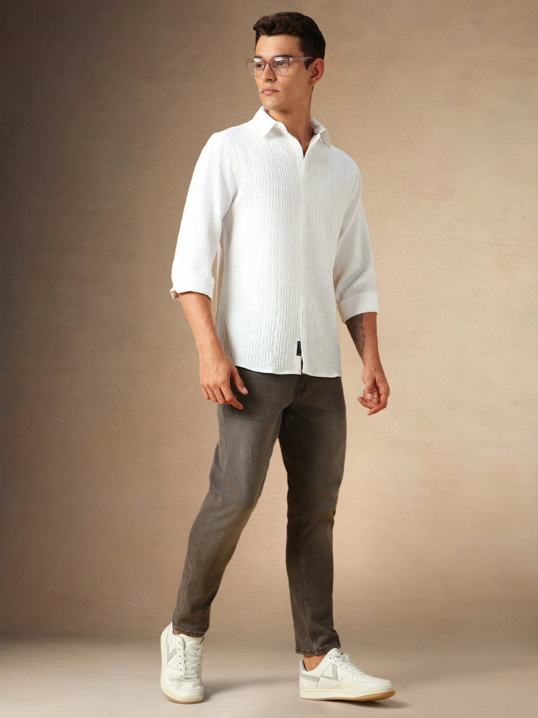 Men's White Textured Spread Collar Full Sleeves Casual Shirt