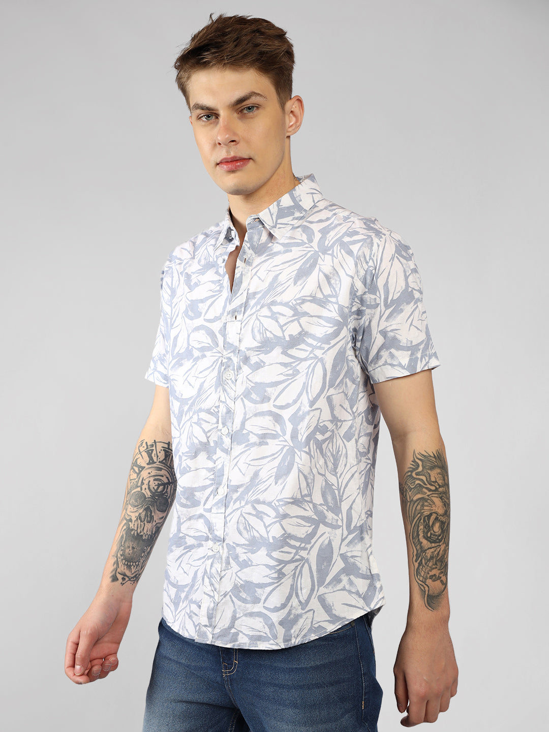 Men's Blue Floral Print Spread Collar Short Sleeves Relaxed Fit Casual Shirt