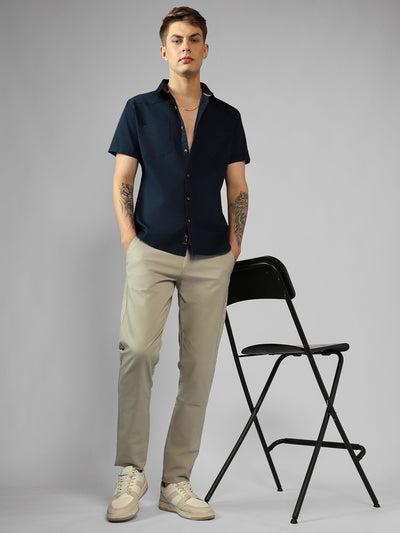 Men's Navy Blue Solid Spread Collar Short Sleeves Relaxed Fit Casual Shirt