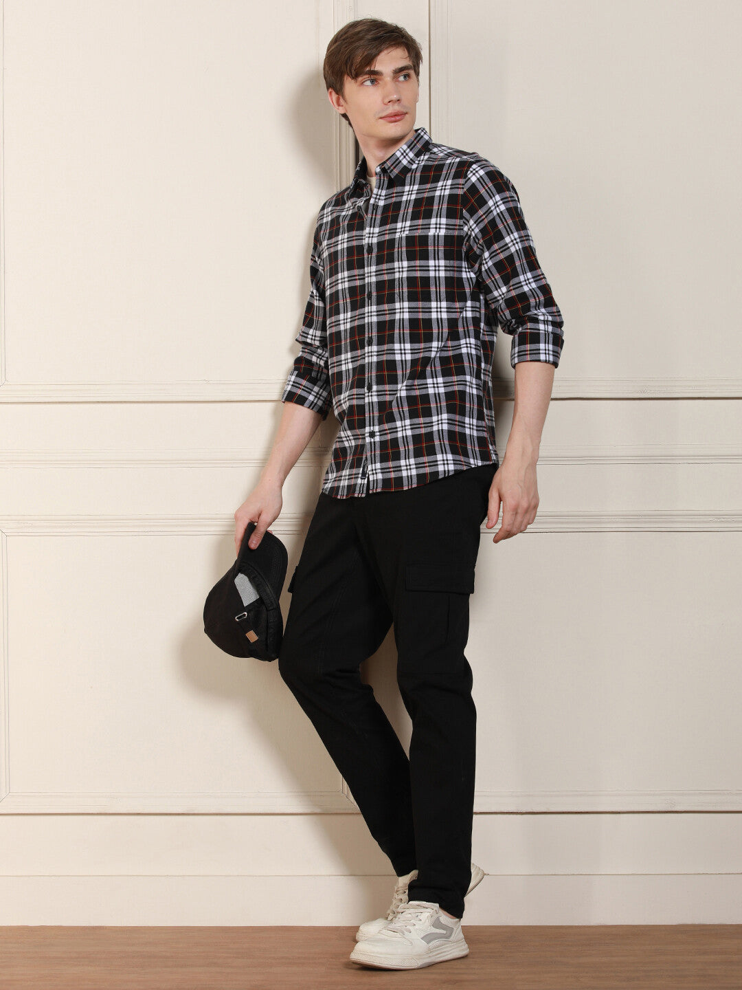 Men's Black Tartan Checks Spread Collar Full Sleeves Casual Shirt