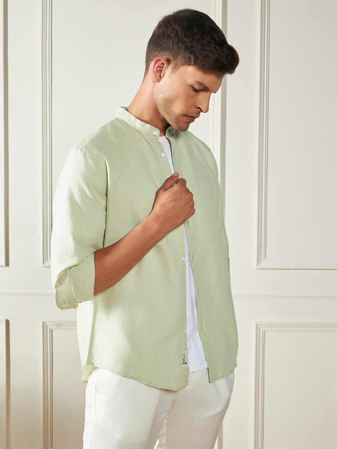 Men's Mandarin Collar Regular Fit Solid Green Casual Shirt