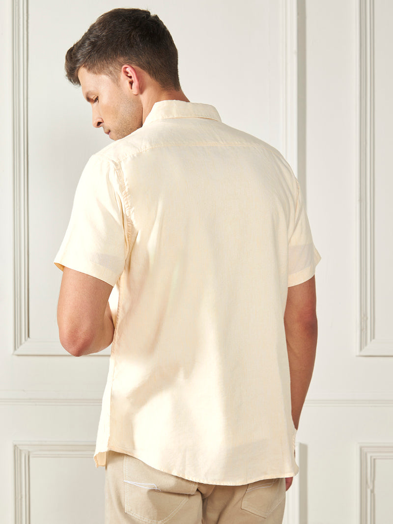 Men's Spread Collar Regular Fit Solid Yellow Casual Shirt