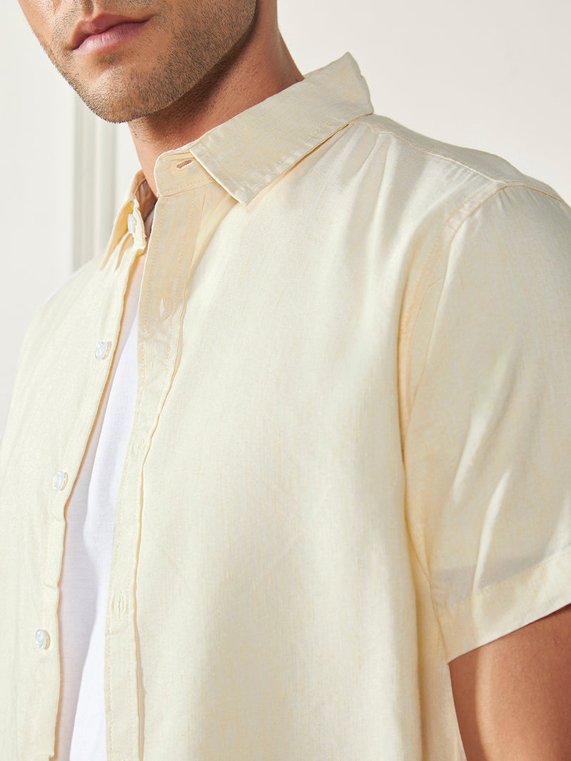 Dennis Lingo Men's Spread Collar Regular Fit Solid Yellow Casual Shirt