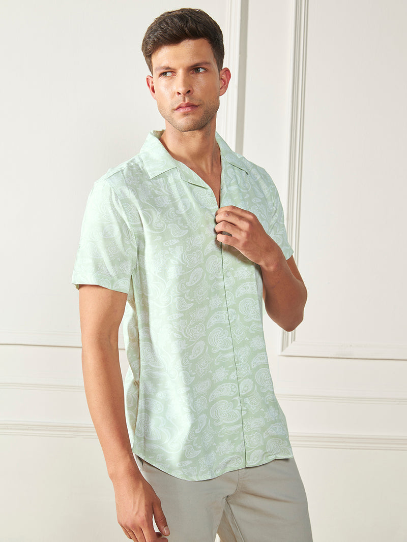 Dennis Lingo Men's Green Ethnic prints Viscose Casual Shirt