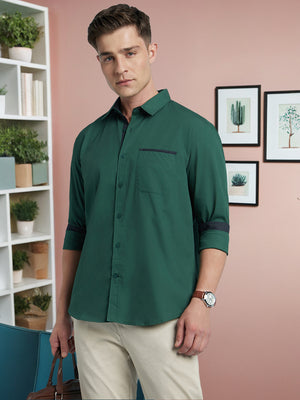 Men Green Solid Spread Collar Full Sleeves Regular Fit shirt