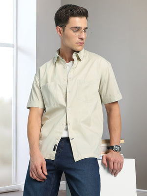 Men's Beige Solid Spread Collar Half Sleeves Casual Shirt