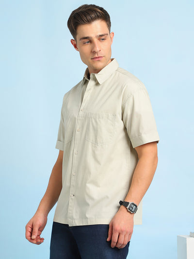 Men's Beige Solid Spread Collar Half Sleeves Casual Shirt