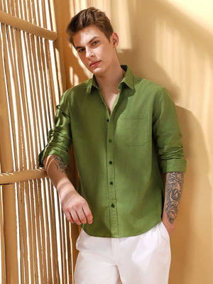 Men's Green Solid Textured Spread Collar Full Sleeves Casual Shirt
