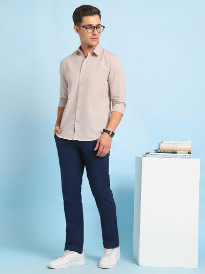 Men Solid Spread Collar Full Sleeves Relaxed Fit Shirt
