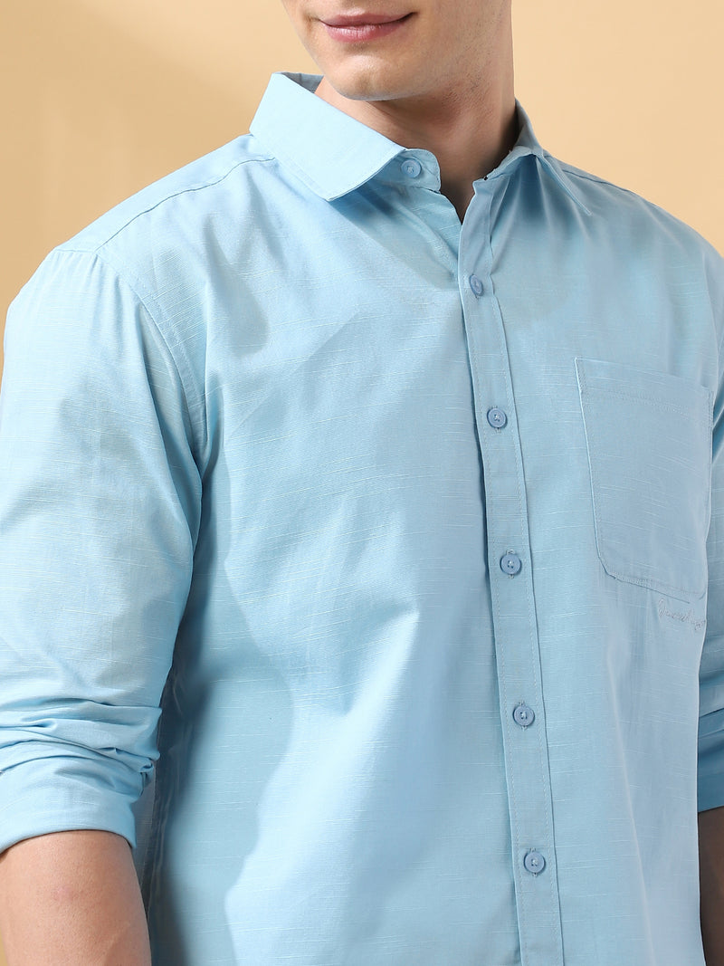 Men Solid Spread Collar Full Sleeves Relaxed Fit Shirt