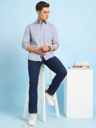 Men Solid Spread Collar Full Sleeves Relaxed Fit Shirt