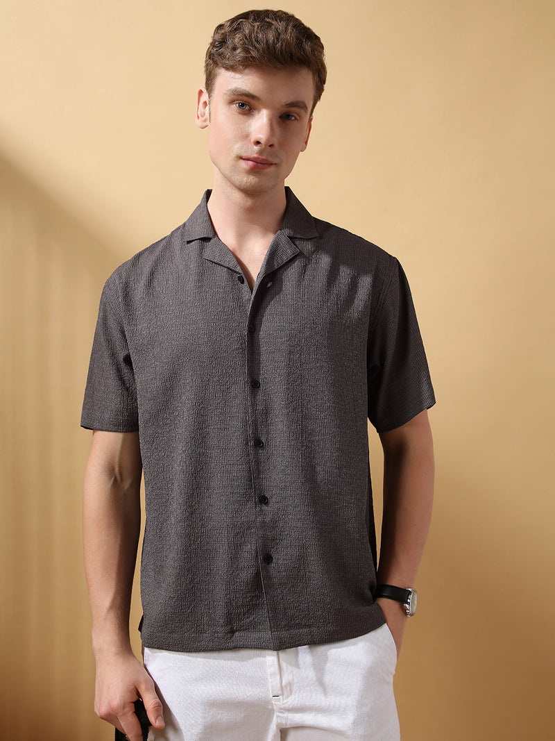 Men's Grey Solid Textured Cuban Collar Half Sleeves Casual Shirt
