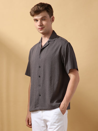 Men's Grey Solid Textured Cuban Collar Half Sleeves Casual Shirt