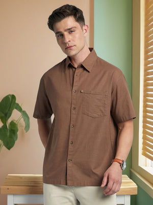 Men Brown Textured Spread Collar Half Sleeves Relaxed Fit shirt