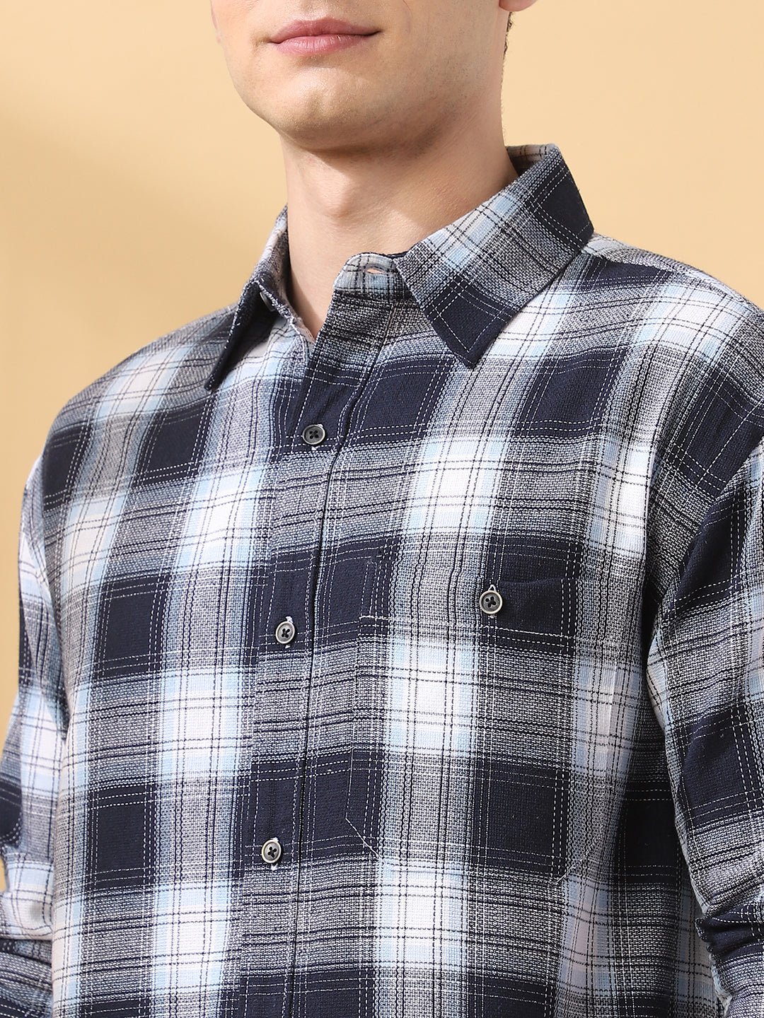 Men Checks Spread Collar Full Sleeves Relaxed Fit Shirt