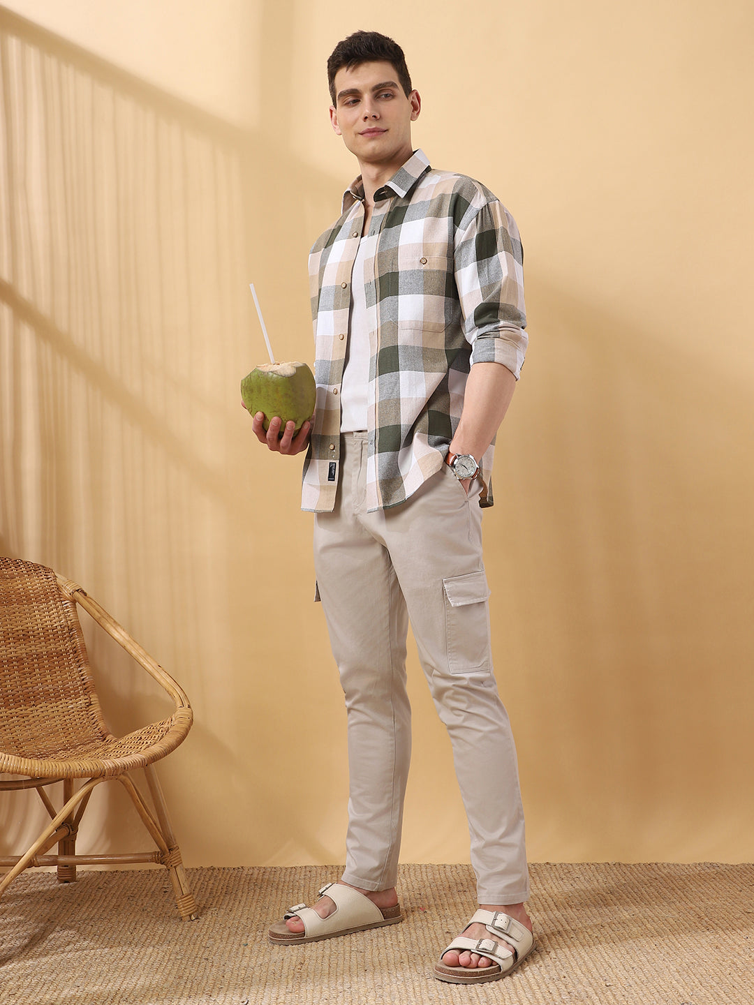 Men's Checked Spread Collar Full Sleeves Relaxed Fit Shirt