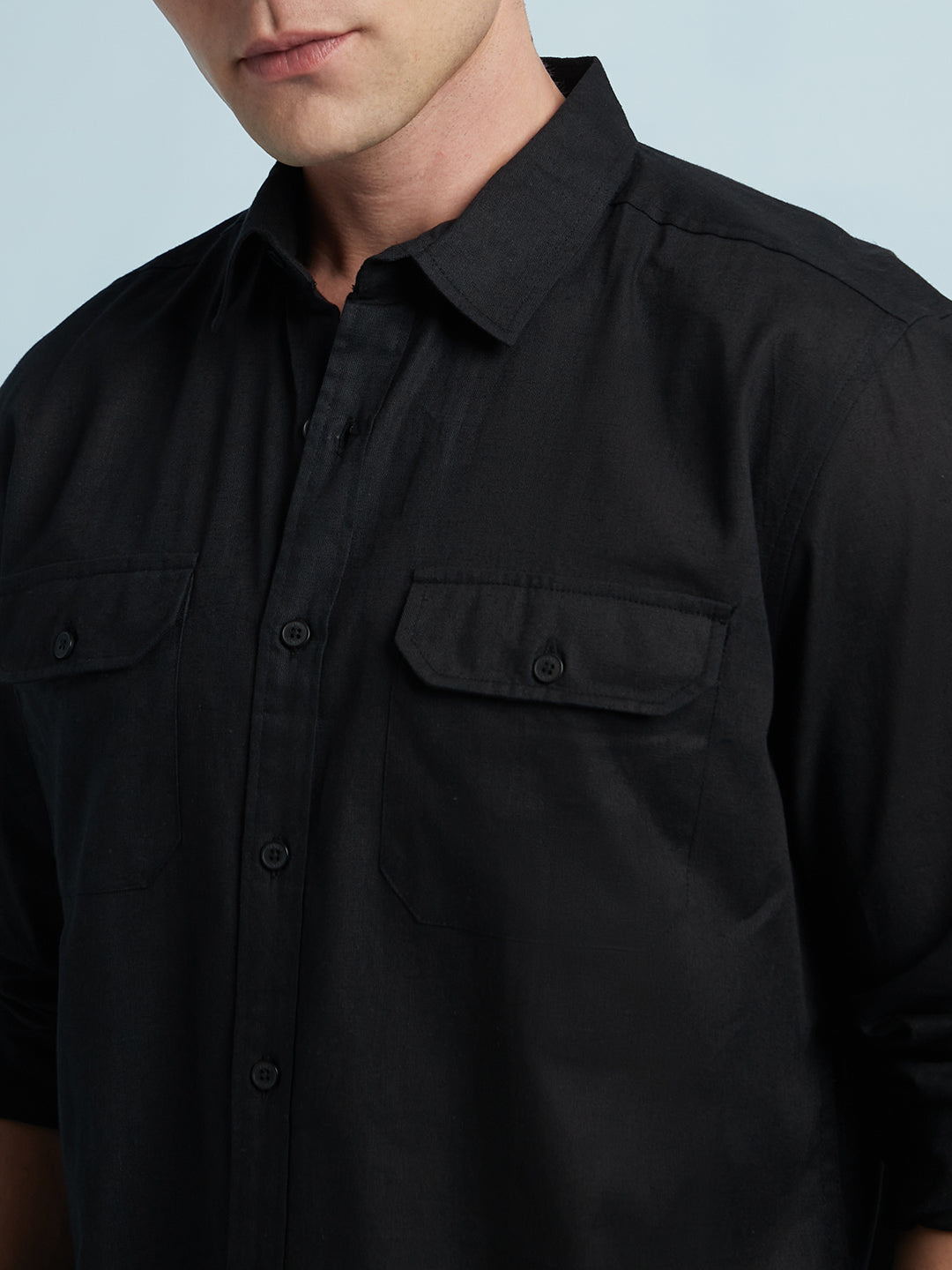 Men Black Solid Spread Collar Full Sleeves Regular Fit Shirt