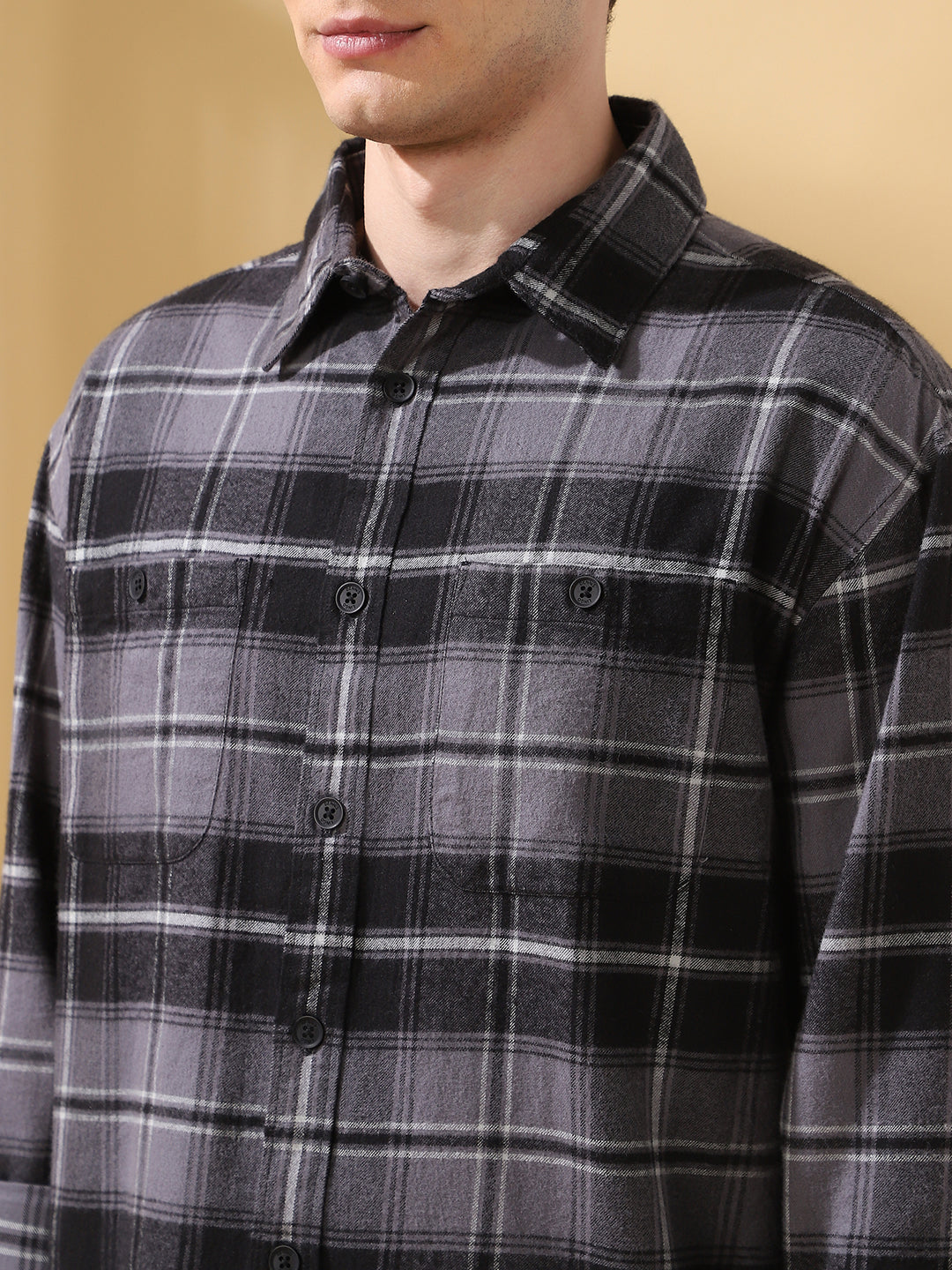 Men Black Relaxed Fit Flannel Checks Spread Collar Casual Shirt