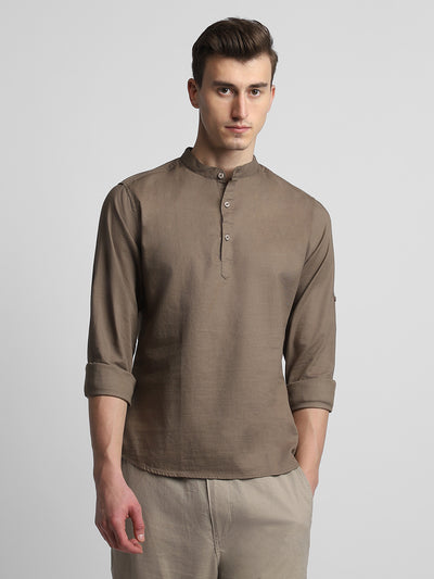 Men's Pop Over Mandarin Collar Slim Fit Solid Brown Casual Shirts