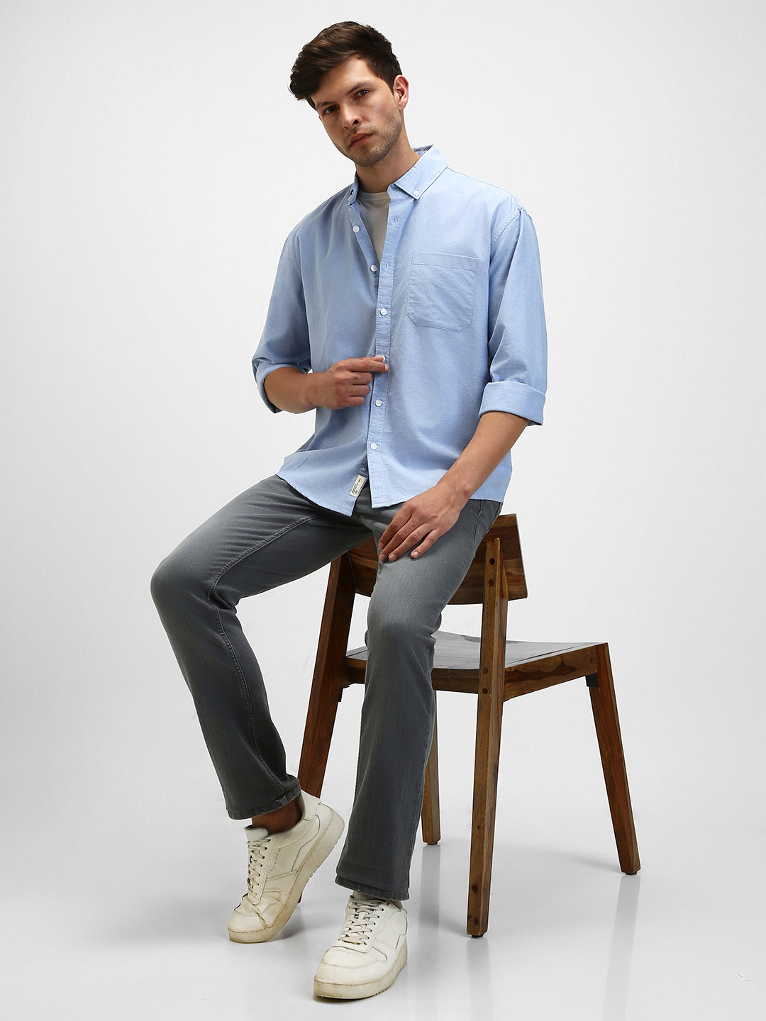 Men's Button Down Collar Regular Fit Solid Blue Casual Shirts