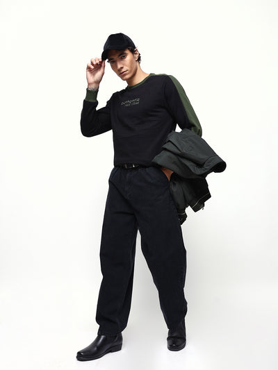 Men's Colourblocked Round Neck Relaxed Fit Pullover Sweatshirt