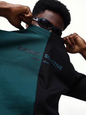 Men's Colourblocked Round Neck Relaxed Fit Pullover Sweatshirt