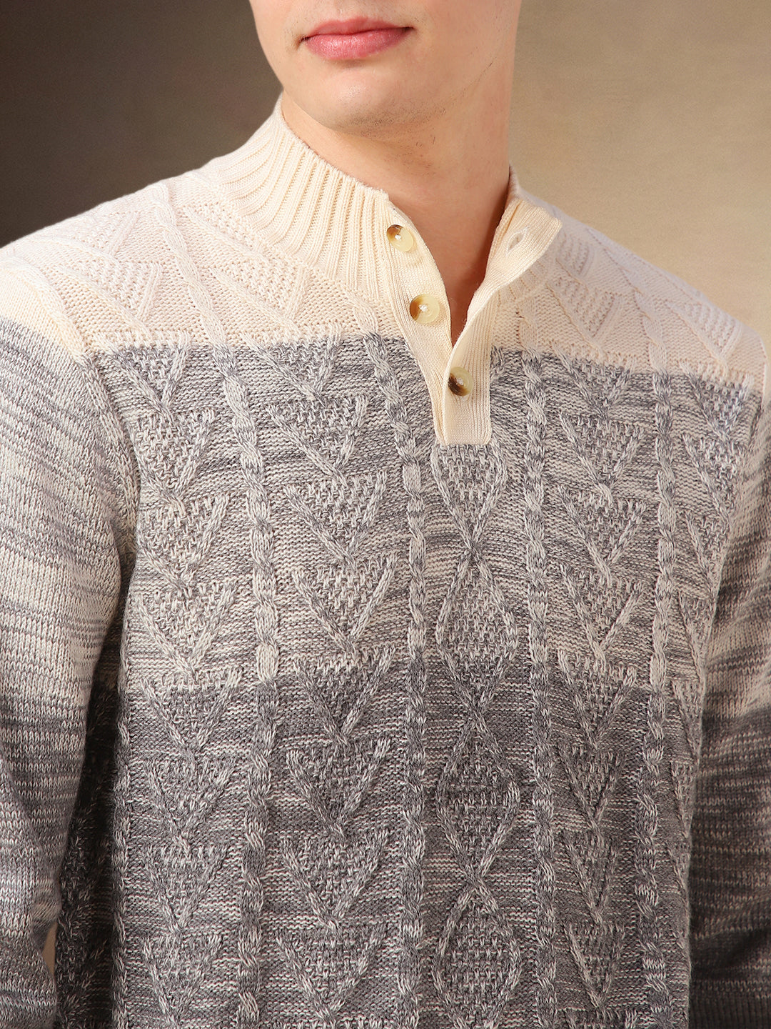 Men's Grey solid Mock Collar Full Sleeves Sweater