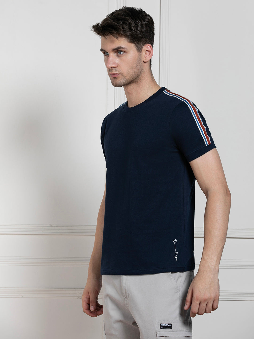 Dennis Lingo Men's Navy Round Neck Solid Regular Fit T-Shirt